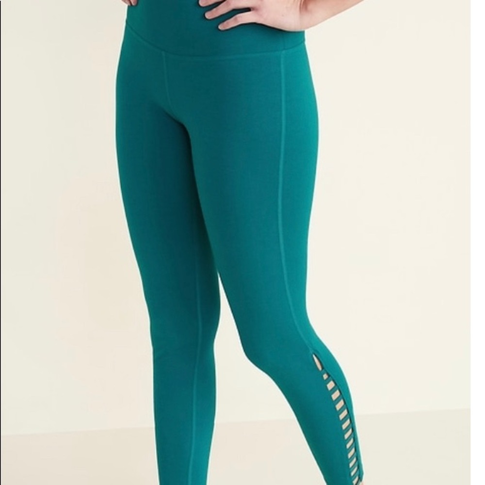 Old Navy Balance Legging